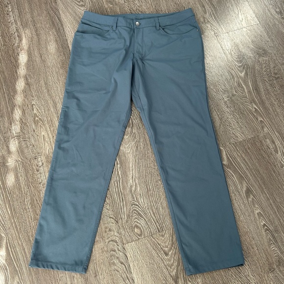 LULULEMON MENS ABC PANTS